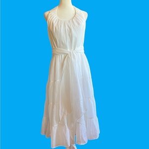 White & Black brand sleeveless dress with belt in excellent condition.